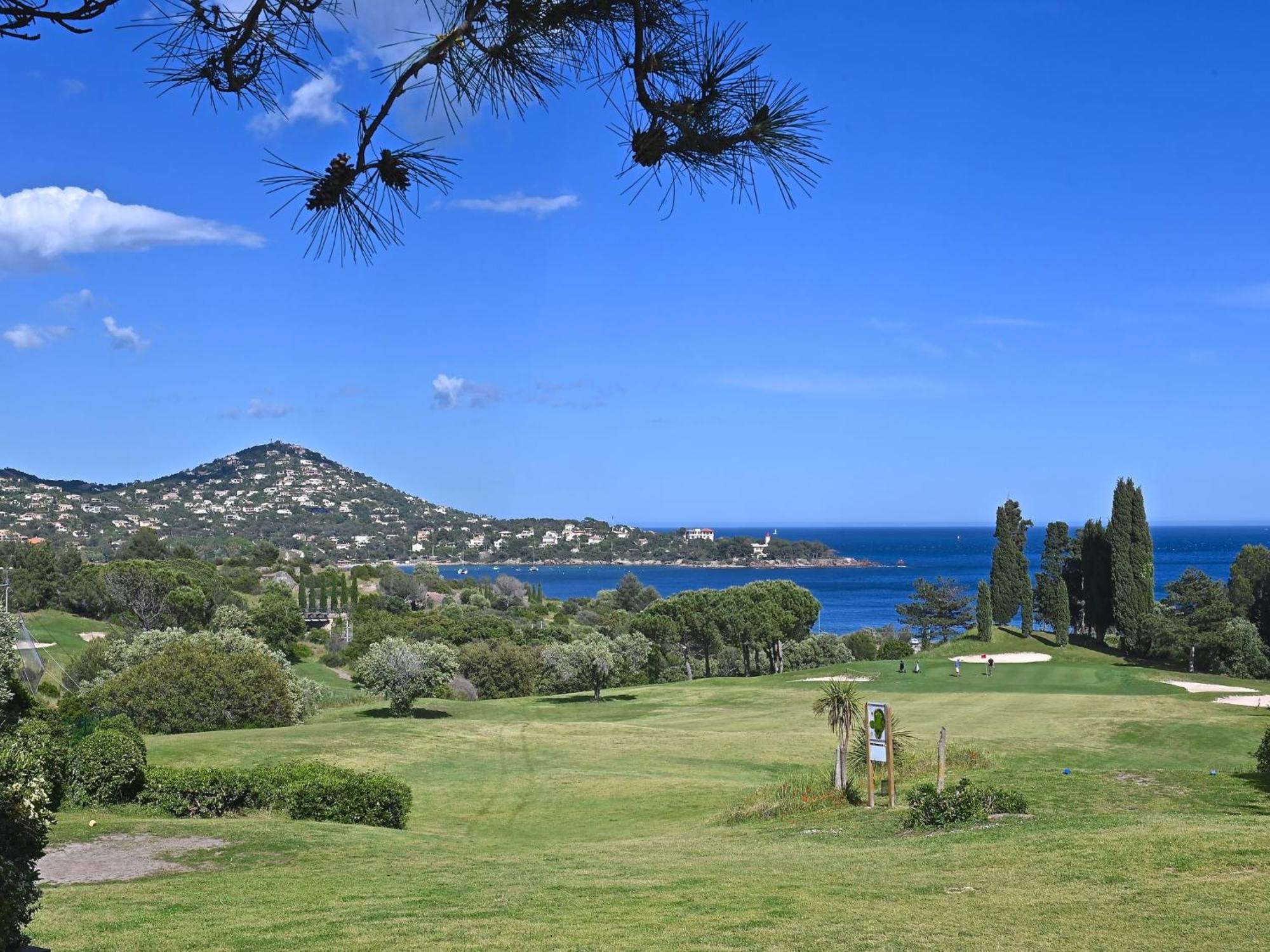 Apartment Village Cap Esterel - Le Village-76 By Interhome Saint-Raphael  Bagian luar foto